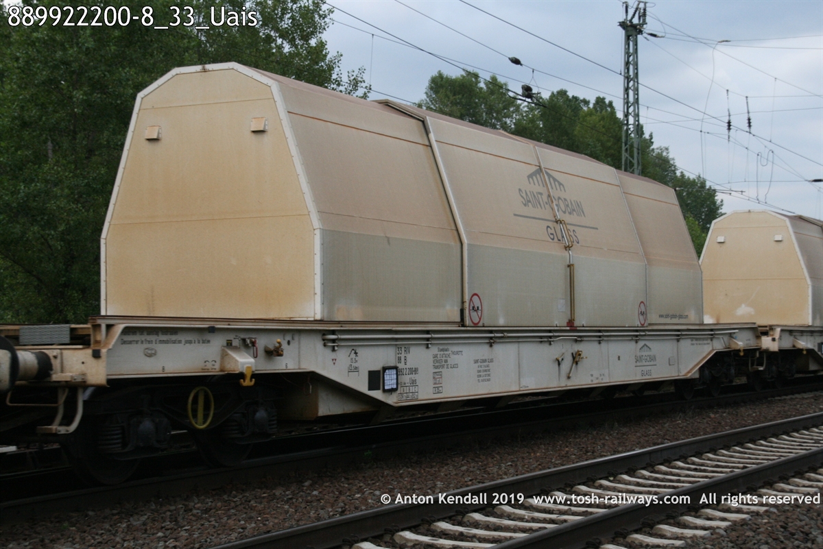 889922200-8_33_Uais.jpg